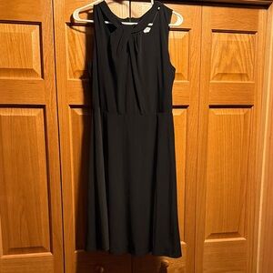 Jones Studio Elegant Black Midi Dress